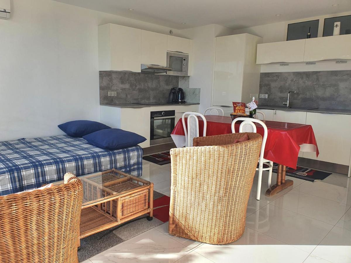 Villa Harmony فالوريس المظهر الخارجي الصورة