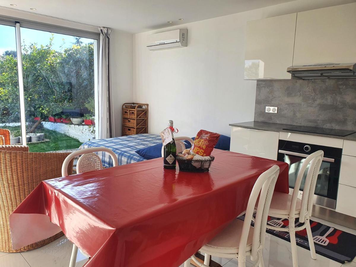 Villa Harmony فالوريس المظهر الخارجي الصورة