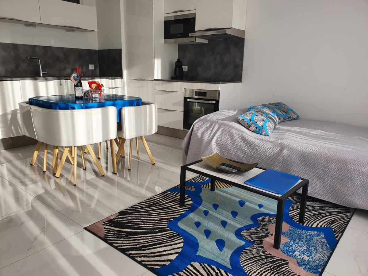 Villa Harmony فالوريس المظهر الخارجي الصورة