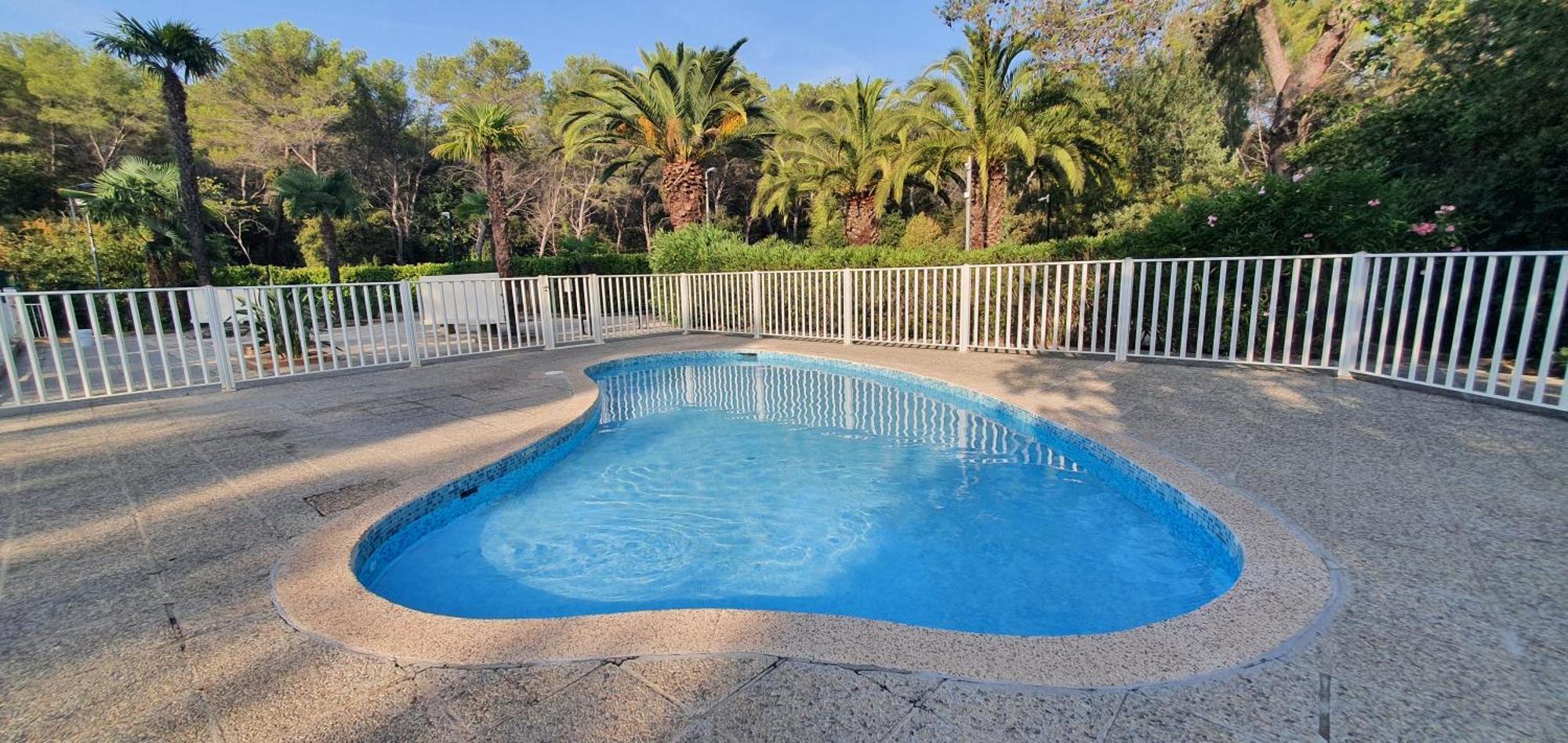 Villa Harmony فالوريس المظهر الخارجي الصورة