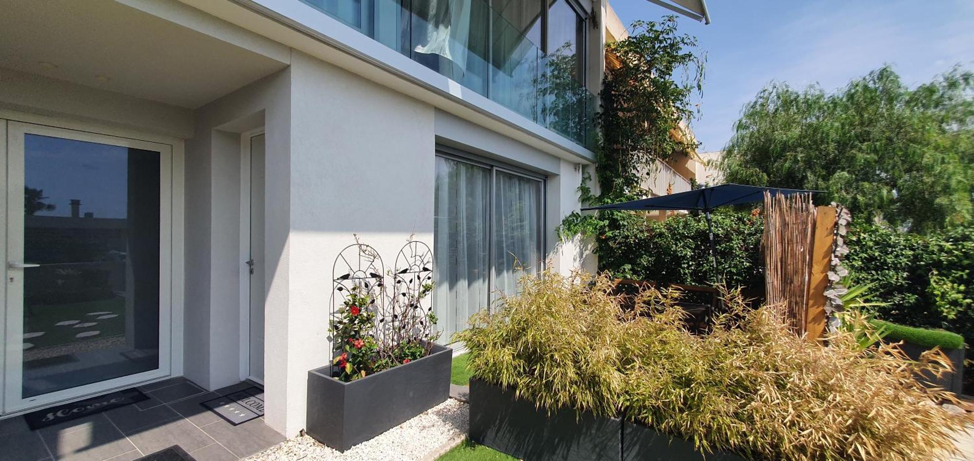 Villa Harmony فالوريس المظهر الخارجي الصورة